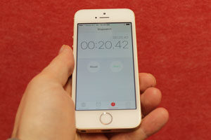 A phone with a timer showing 20 seconds.